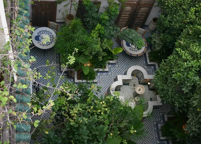 Riad Lune Et Soleil
