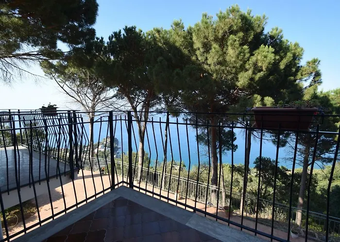 Alba Tra I Pini B&B Cefalù