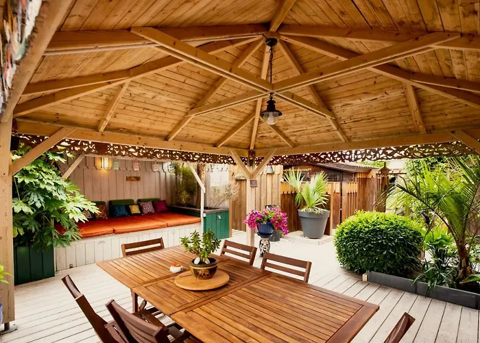 Villa Zenith Hostel - La Maison Lacanau
