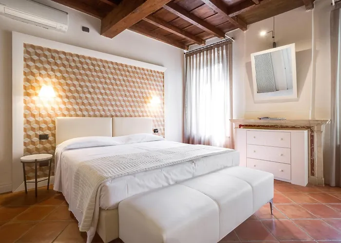 Ferrara Rooms