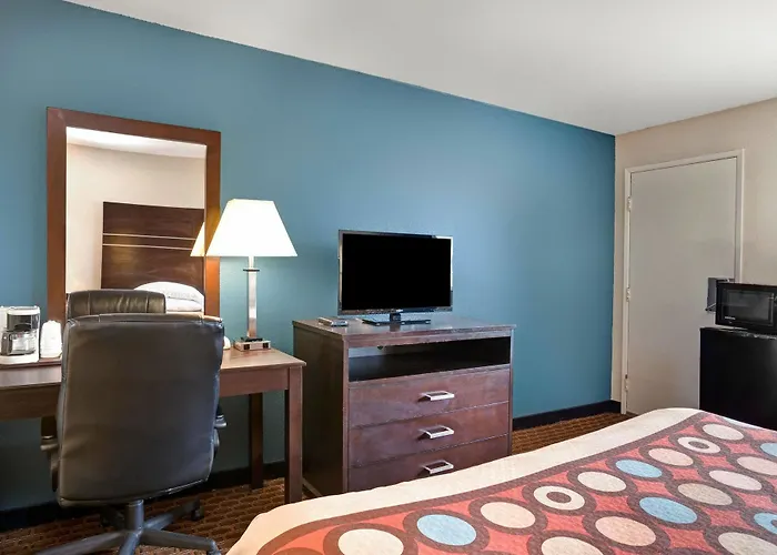 Super 8 By Wyndham Newark De