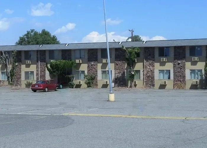 Loyalty Inn