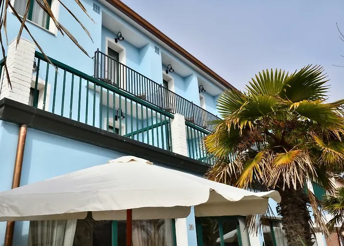 Hotel Oasis