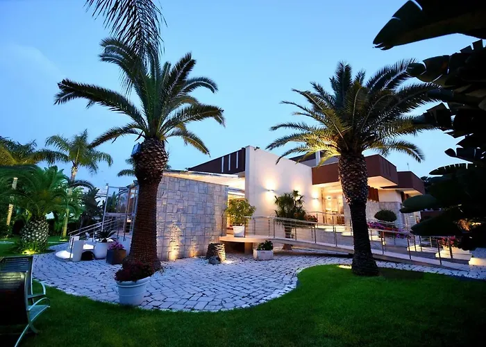 No Tag Urban Hotel Trani