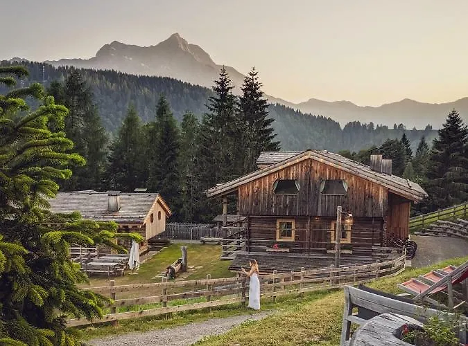 Chalet-Hotel Borgo Eibn Mountain Lodge, The Originals Relais Sauris