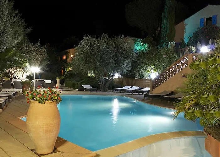 Hotel Athénopolis à Grimaud