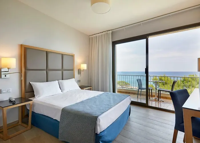 Hotel Columbus à Castell-Castell-Platja d'Aro