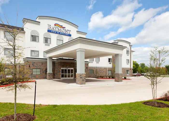 Baymont By Wyndham College Station Hotel