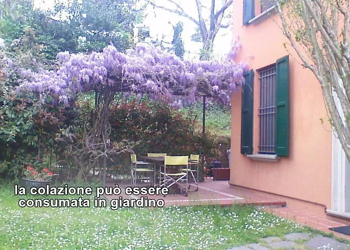 All' Ombra Del Portico