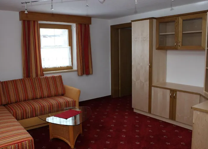 Haflingerhof Aparthotel Fiss