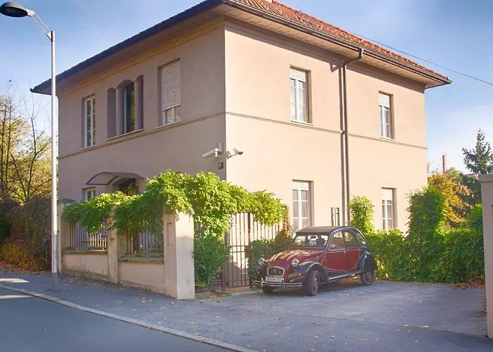 Embassy Row Bnb