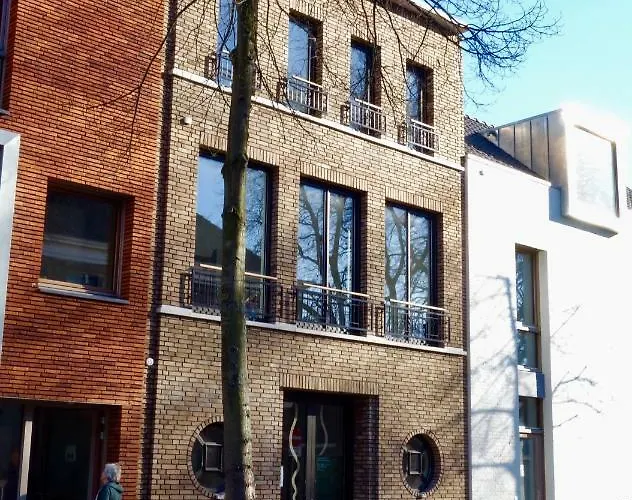Arthouse Dordrecht Bed and Breakfast