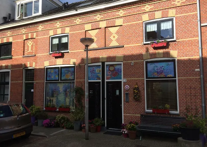 Bed En Broodje Bloem