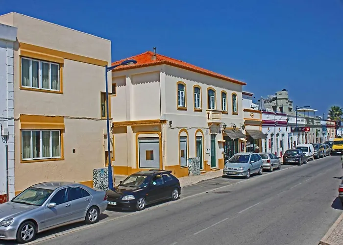 Sagres 30 Seconds To Bars Hotel