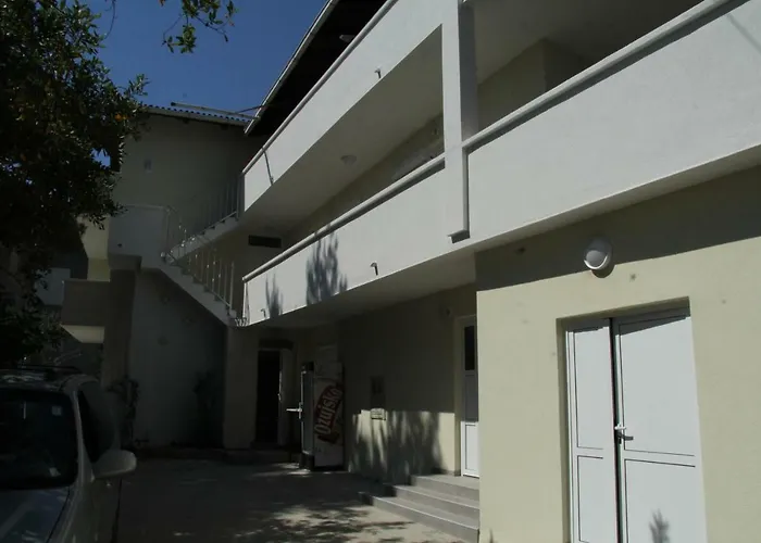 Novalja Inn 2