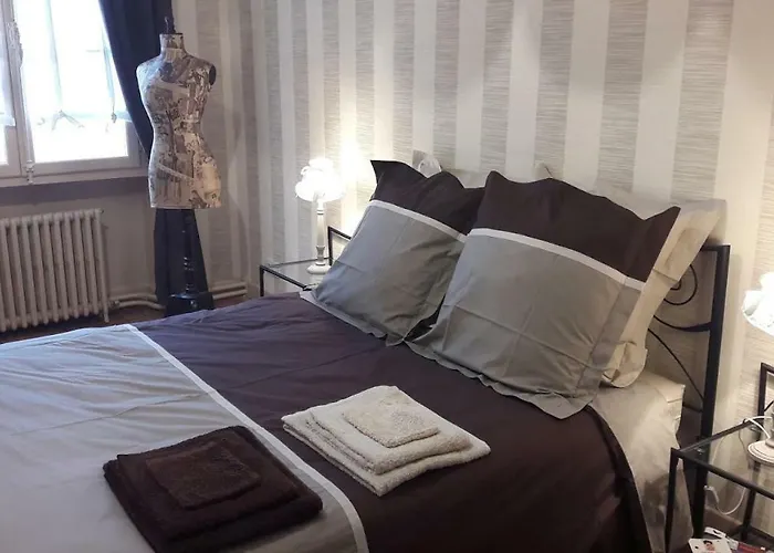 Hotel La Vigne Vierge à Châteauneuf-sur-Loire
