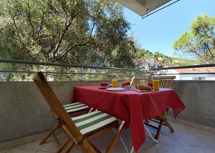 Vukosav Family Apartments And Rooms Ragusa