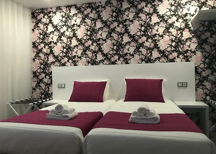 Pinoyhouse Fatima Hotel