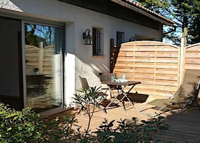 Bed and Breakfast Le Jardin De La Cite à Carcassonne