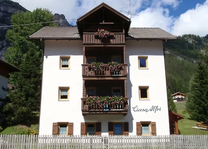 Hotel Ciasa Alfri La Villa 