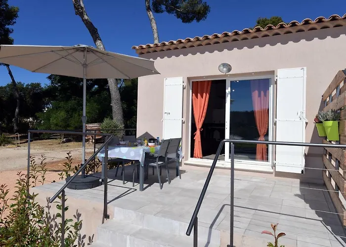 Sous Les Pins gîtes et chambres d'hôtes La Londe-les-Maures