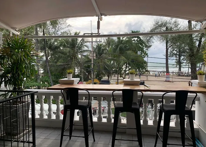 Patong Marina Hotel By Lofty