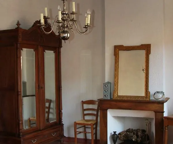 Chambre cozy et Salon de 60 m2 au coeur de la cité