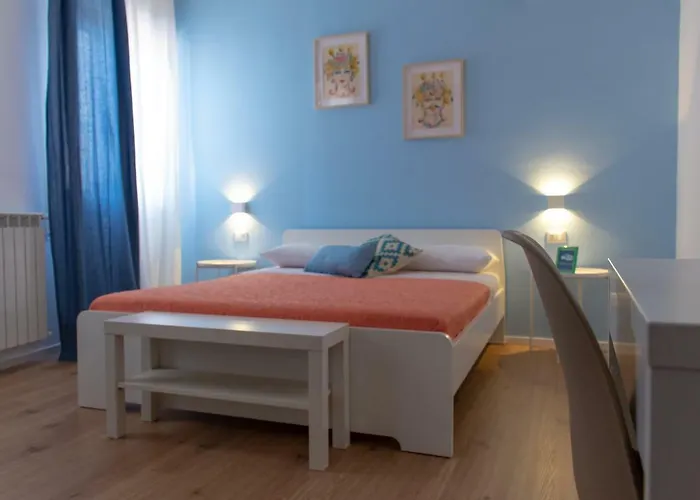 Mondello Beach Rooms - By The Sea