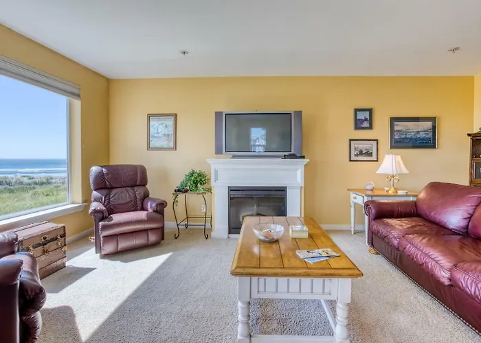 Beach Views Apartment Westport