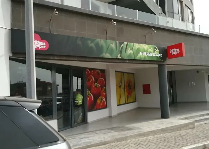 Basic Hotel