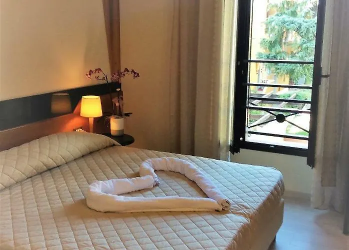 Hotel Dozza