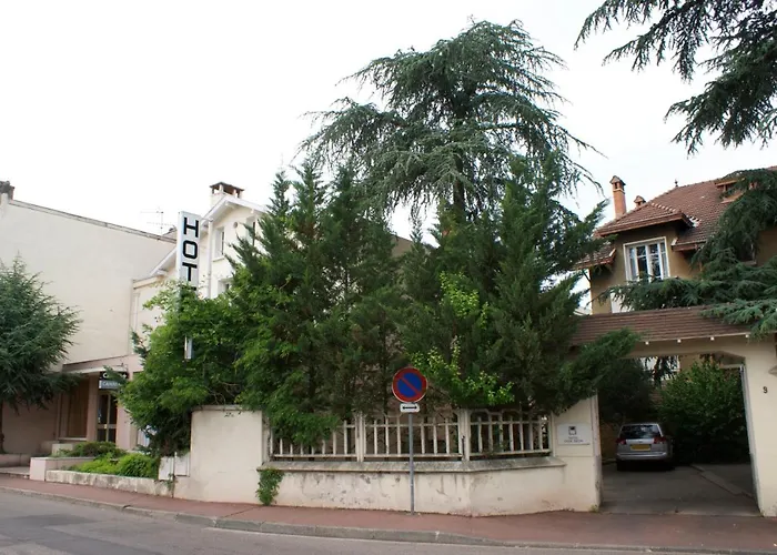 Hotel Le Lyon Bron