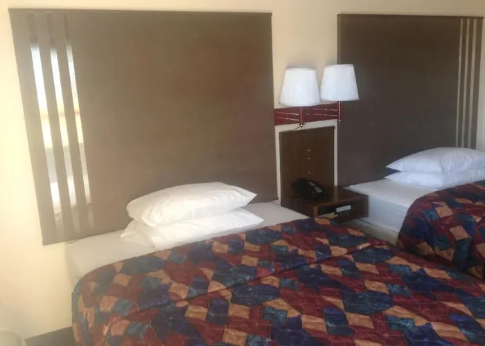Classic Inn Early