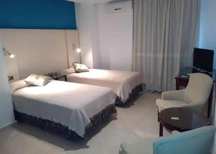 Hotel Nuevo Ara Caces