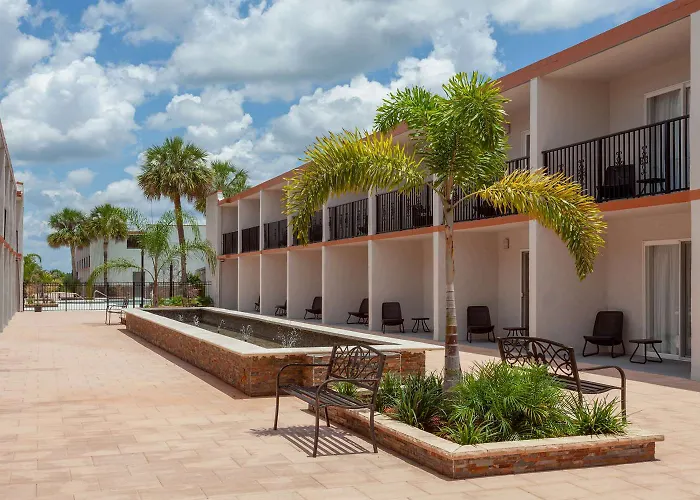 Hawthorn Suites By Wyndham Kissimmee Gateway