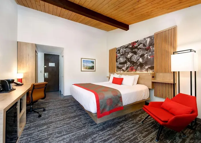 Ramada By Wyndham Santa Barbara Hotel Goleta
