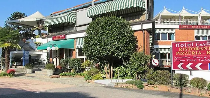 Hotel Carillon