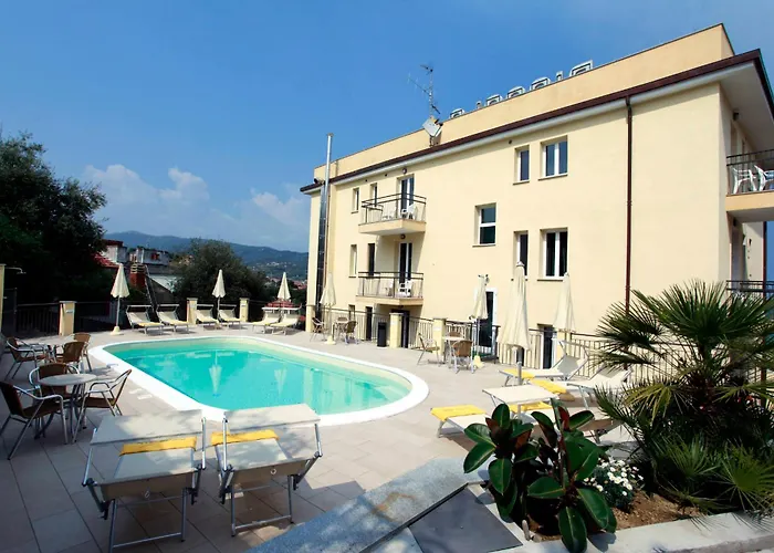 Piccolo Hotel Diano Marina