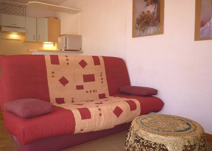 Hotel Les Cypriennes à Saint-Cyprien 