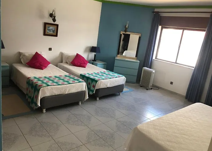 Apartamentos E Quartos Atalaia Sagres