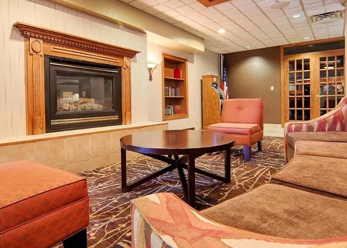 Norwood Inn & Suites Mankato