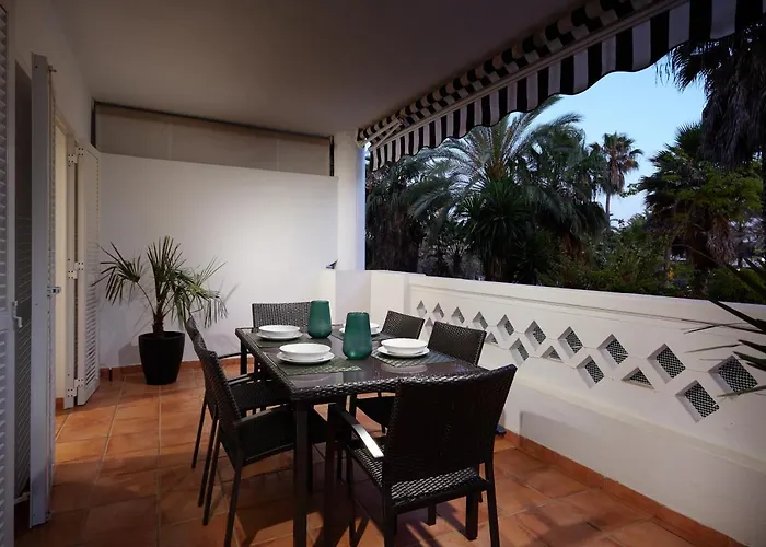 Aparthotel Livescape Playa Rocio Marbella