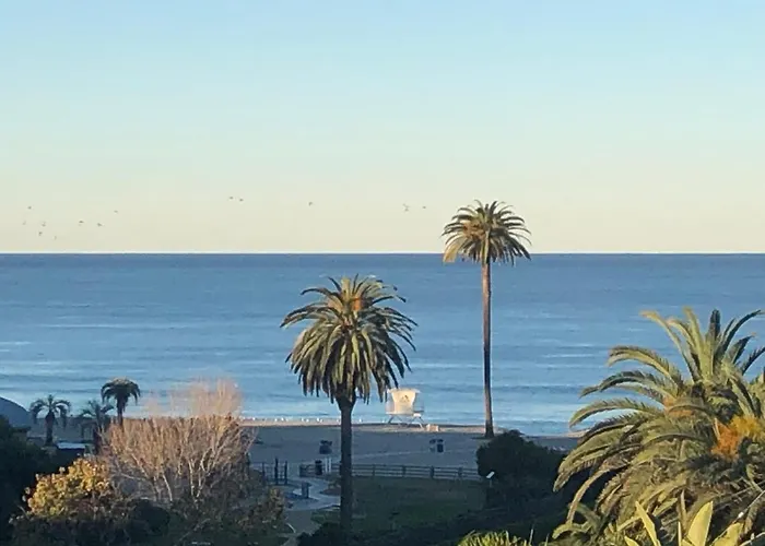 Moonlight Beach Motel