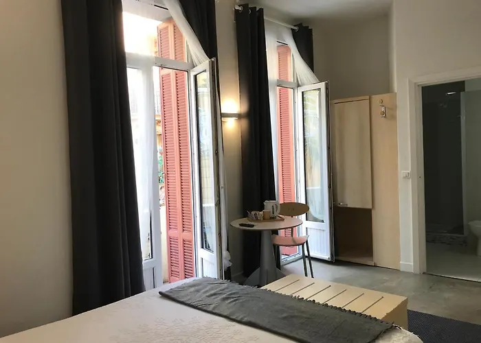 Azur Hotel Beausoleil