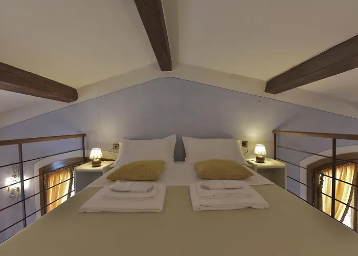 Sani Tourist House