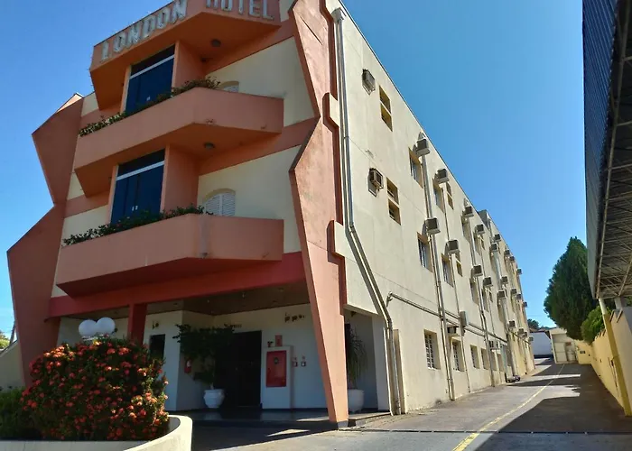 Hotel London