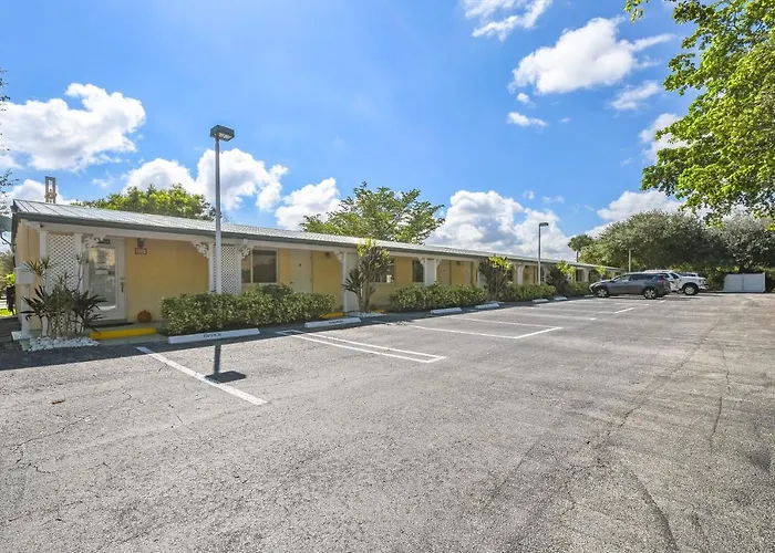 Tequesta Palms Inn