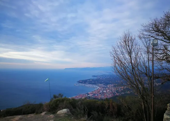 Soggiorno Mirabella Varazze