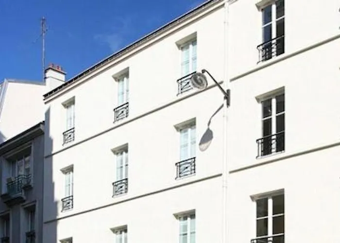 Hotel Tingis Parigi