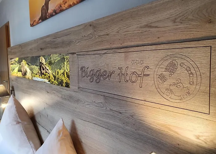 Hotel Bigger Hof - Wirtshaus Platzhirsch am Jahnplatz Olsberg